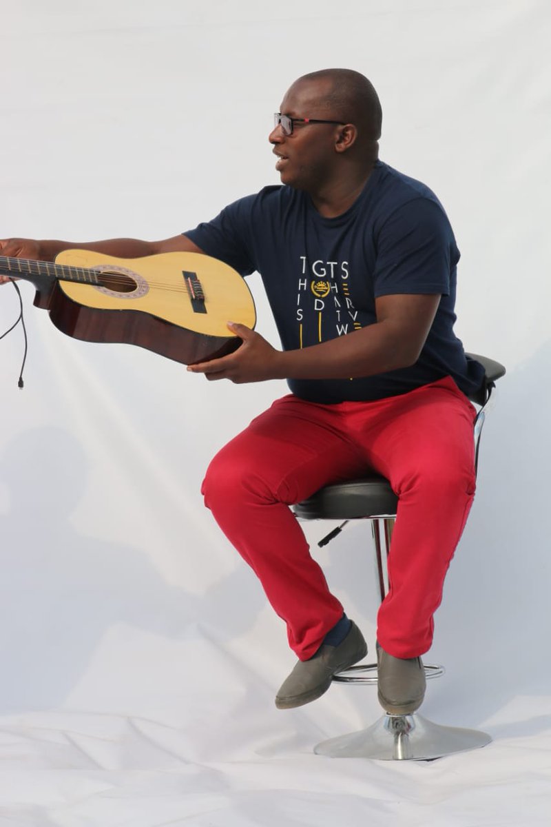 Levyshixapulani's tweet photo. The Golden Voice... https://t.co/61F6R4vvEb