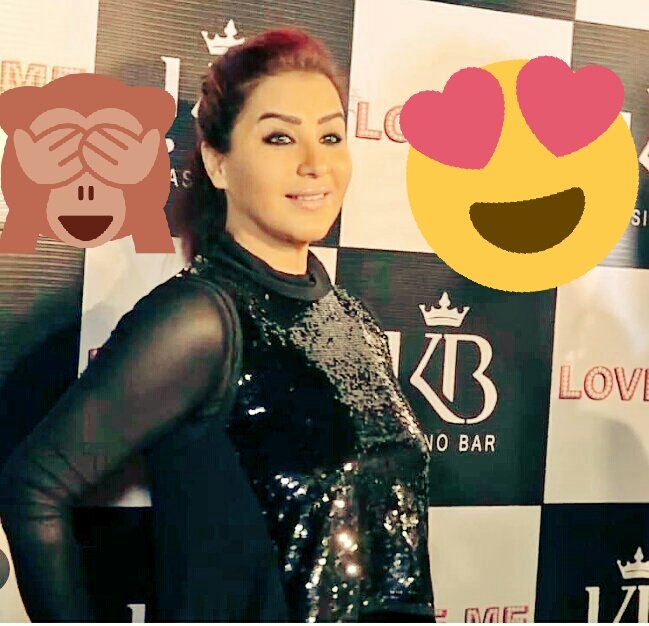 GazalGulati's tweet photo. If loving you is wrong, Then i don't want to be right.😘😘😘

💖💖 @ShindeShilpaS 💖💖

#HappyBirthdayShilpaShinde
#21DaysToQueenShilpaDay 

#ShilpaShinde #Shilpians #ShilpiansStrongerTogether #ShilpaShindeEra #28thAugust 

@ShindeShilpaFc1 @ShilpaShindeTM https://t.co/BXYeElqvTj