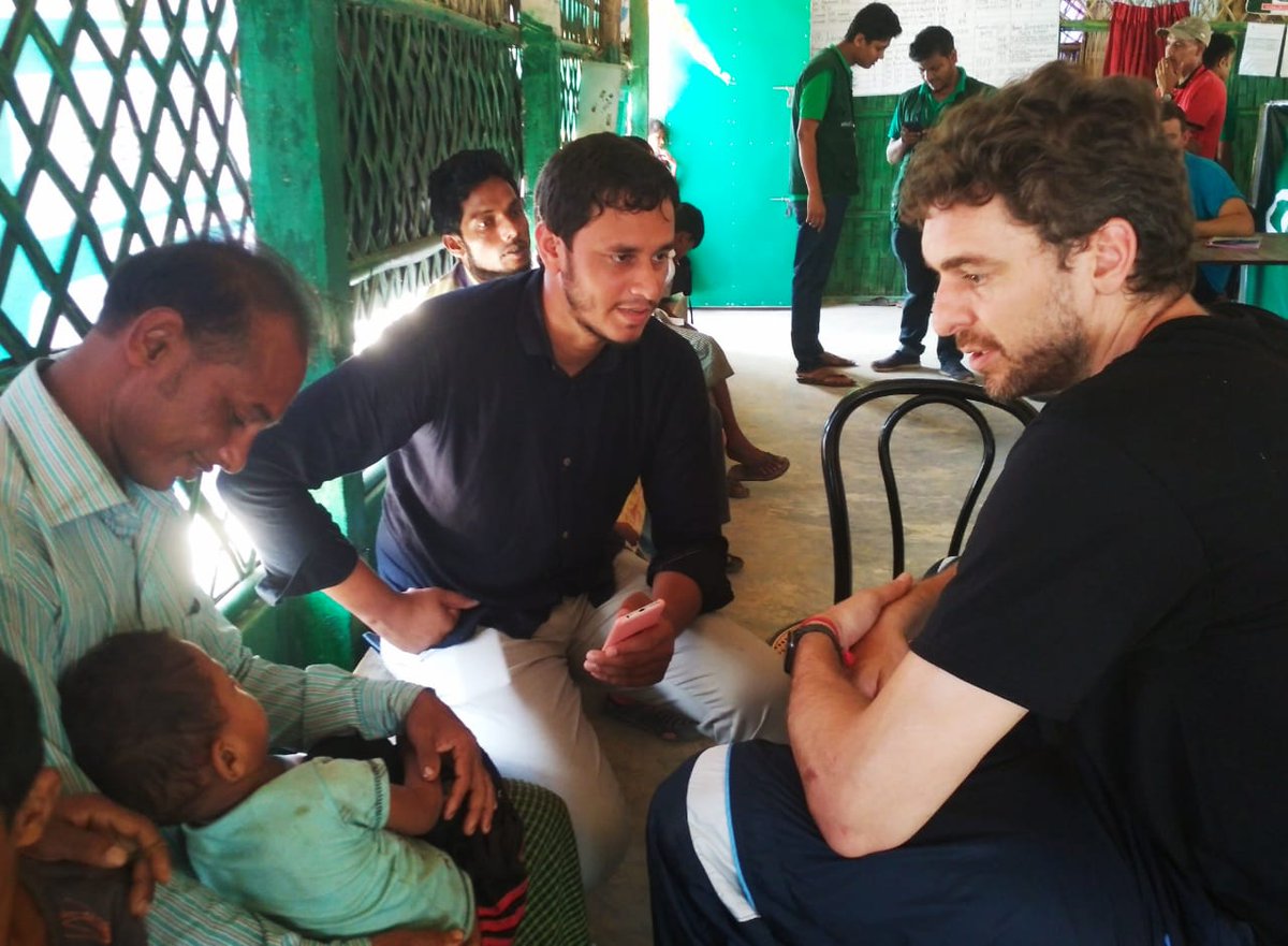 sairahealth's tweet photo. What a happy day! Thank you to @UNICEF Goodwill Ambassador @paugasol and #catherinemcdonnell for welcoming #Rohingya mothers, fathers &amp; children under5. From your family to ours, treating and preventing #malnutrition begins with the community #ChildrenUprooted https://t.co/dyjjF5fkrF