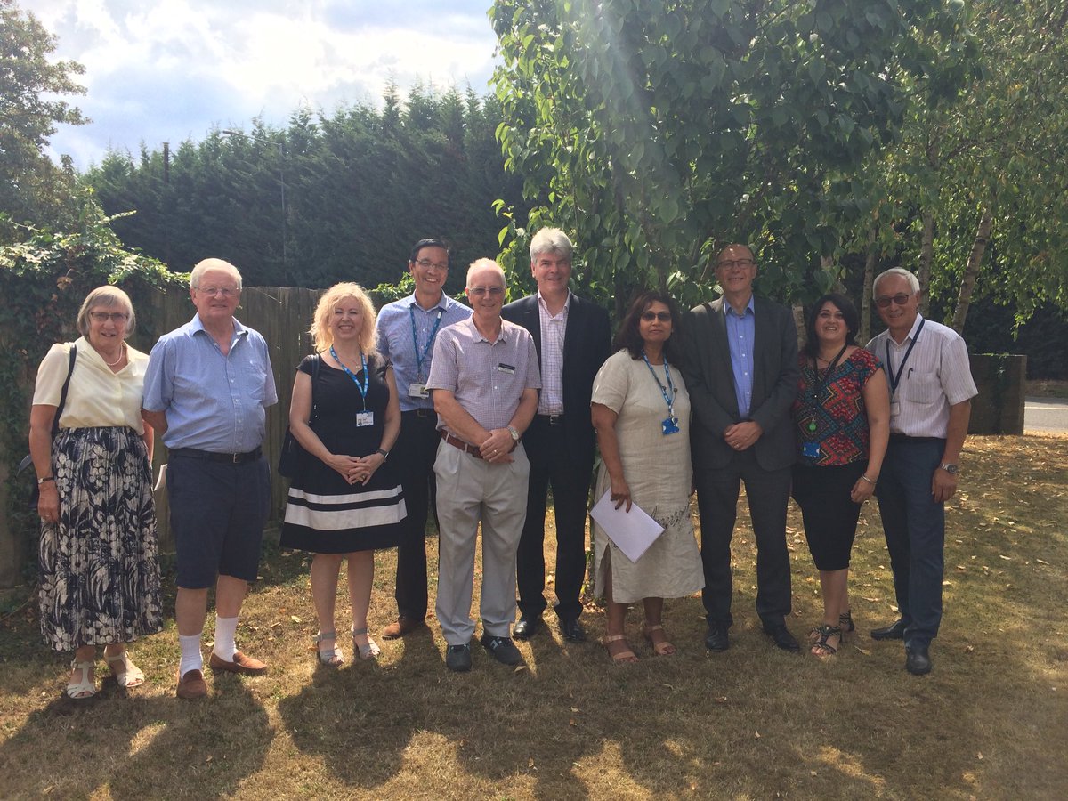 NHSEastBerksCCG's tweet photo. It was great to host NHSE National MD Professor Stephen Powis and  Regional MD(South) - Nigel Acheson @ Newton Court Medical Centre this afternoon @NHSEnglandSouth https://t.co/rA3tg3iZIV