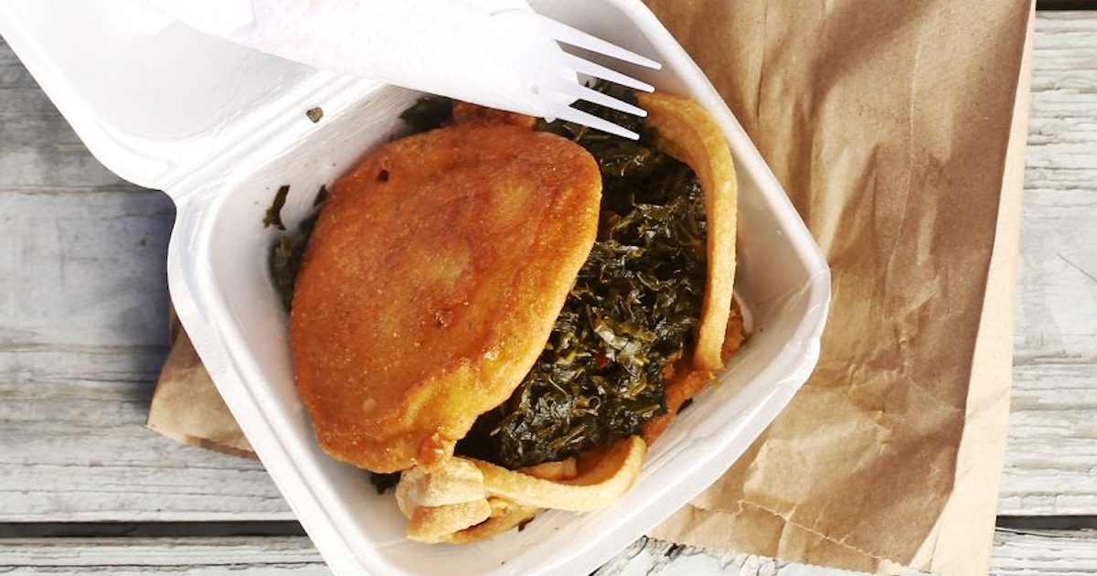 gardenandgun's tweet photo. How to make a collard sandwich (because you can't go wrong with collards, cornbread, and bacon): https://t.co/0p6aIVvOXA https://t.co/PGugY3mbq7