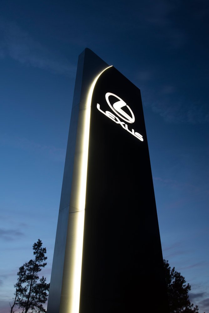 AgiLightLED's tweet photo. Project: @Lexus  
Application: Cove and Push-through Letter Style Lighting 
Product: SignRayz® PRO 260 
https://t.co/TSpHL9aU9O #projectphotography #ledlighting #signage #AgiLight https://t.co/YGEu2l0ddu