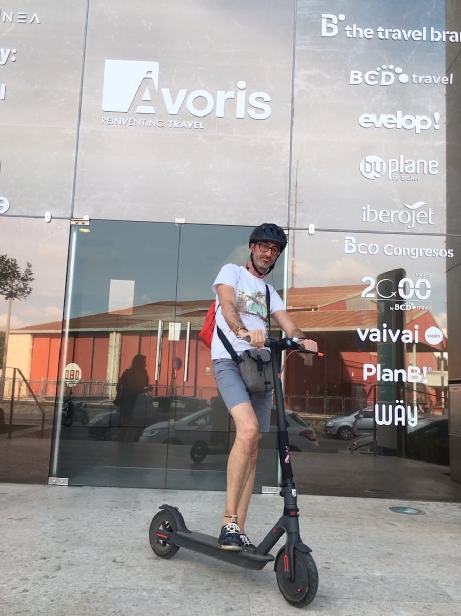 avoristravel's tweet photo. Nuestro compañero Iván, nos demuestra desde #Palma que combatir el calor y ser ecológico, ¡es posible!👏 Y vosotros, ¿qué hacéis para ser más #ecosostenibles?🤔
#Viajerosostenible #SomosÁvoris https://t.co/BX3PHBdYqv