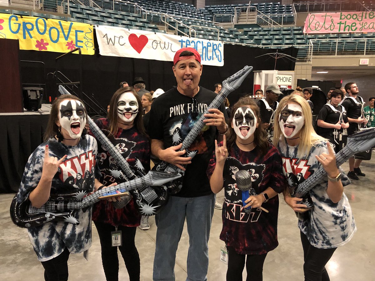 mrs_cohn's tweet photo. Can die happy now....#katyISD100 https://t.co/g4CqksWt4q