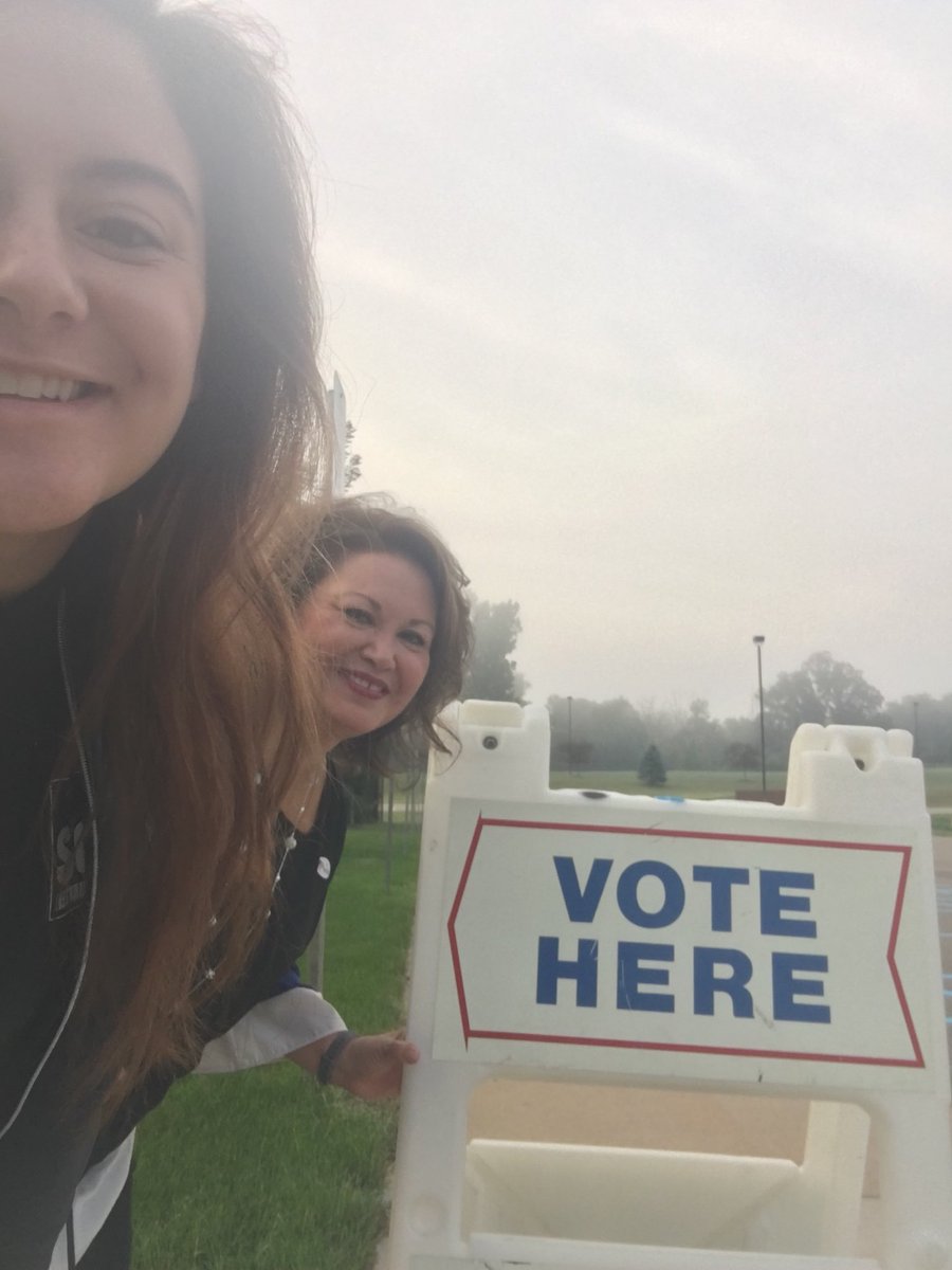 lisakreager's tweet photo. Get out and vote Michigan!! #yourright #yourprivilege https://t.co/MHjt27K0i8