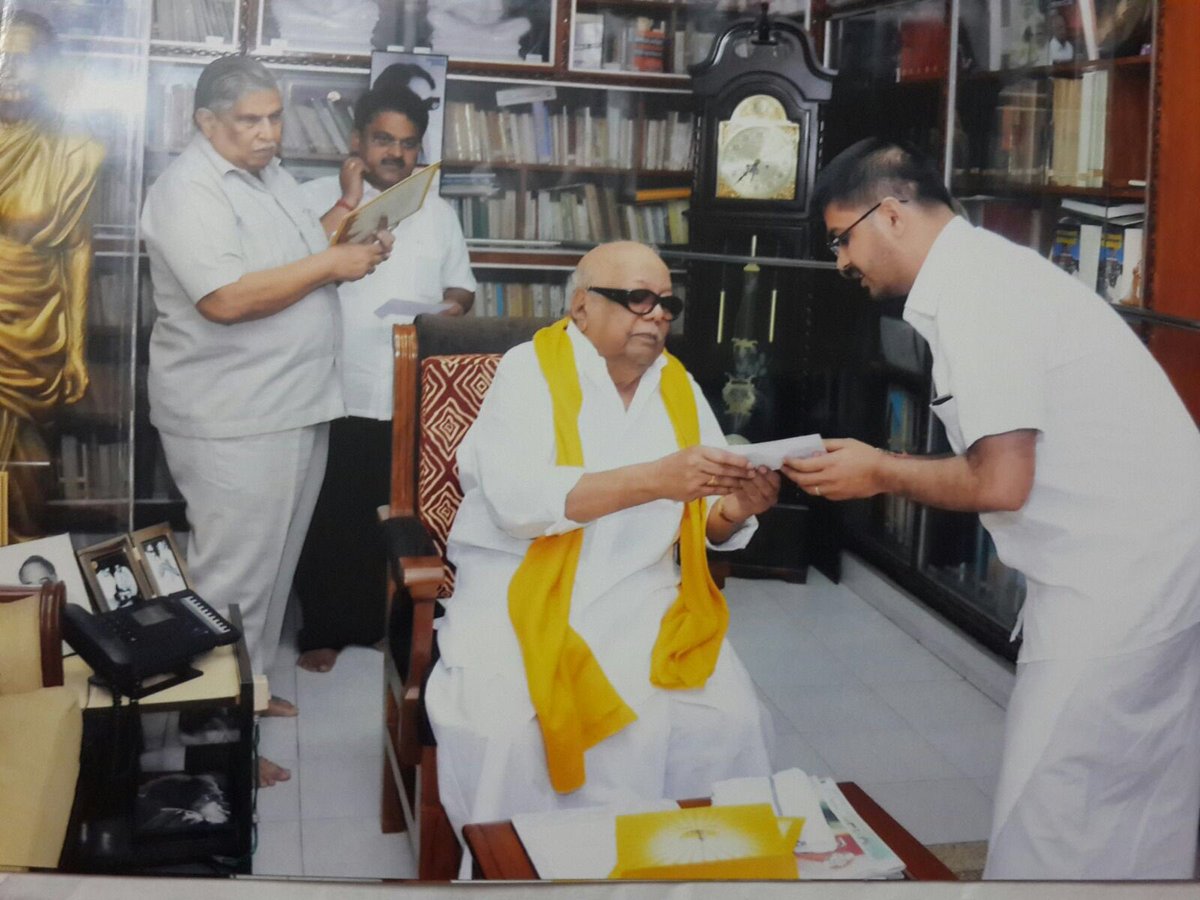sk_haja's tweet photo. தமிழகத்தின் இரண்டாவது கண்னும் மறைந்தது😢 https://t.co/96ouuMCxxa