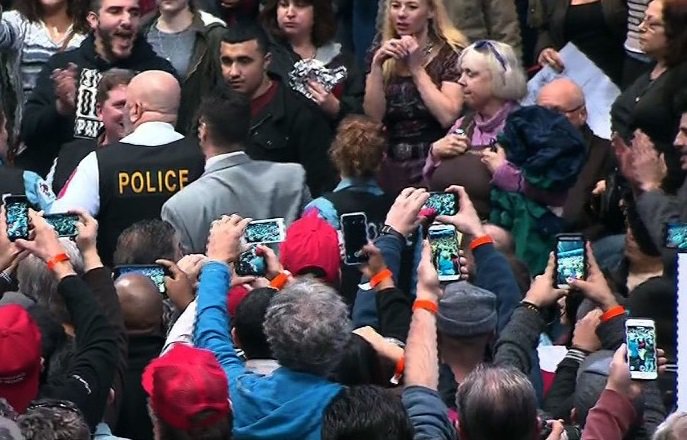 SACSconsulting's tweet image. Fall is approaching and so are fall sports/activities. Is your school and/or organization ready to keep the peace at special events? #AggressiveBehavior Awareness at Special Events training can help! Call us at 330-255-1101 to find out more! bit.ly/2Ok4or9