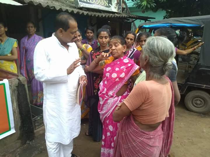 SanjeebChinara's tweet photo. ଆଜି କଟକ ଯୋବ୍ରା ଅଂଚଳରେ ଚା ପେ ଚର୍ଚ୍ଚା କାର୍ଯ୍ୟକ୍ରମରେ ମୋଦି ସରକାରଙ୍କ ଚାରି ବର୍ଷର ସଫଳତା ଓ ସବୁ ଯୋଜନା ବିଷୟରେ ଅବଗତ କଲି... https://t.co/R0ZIEiW820