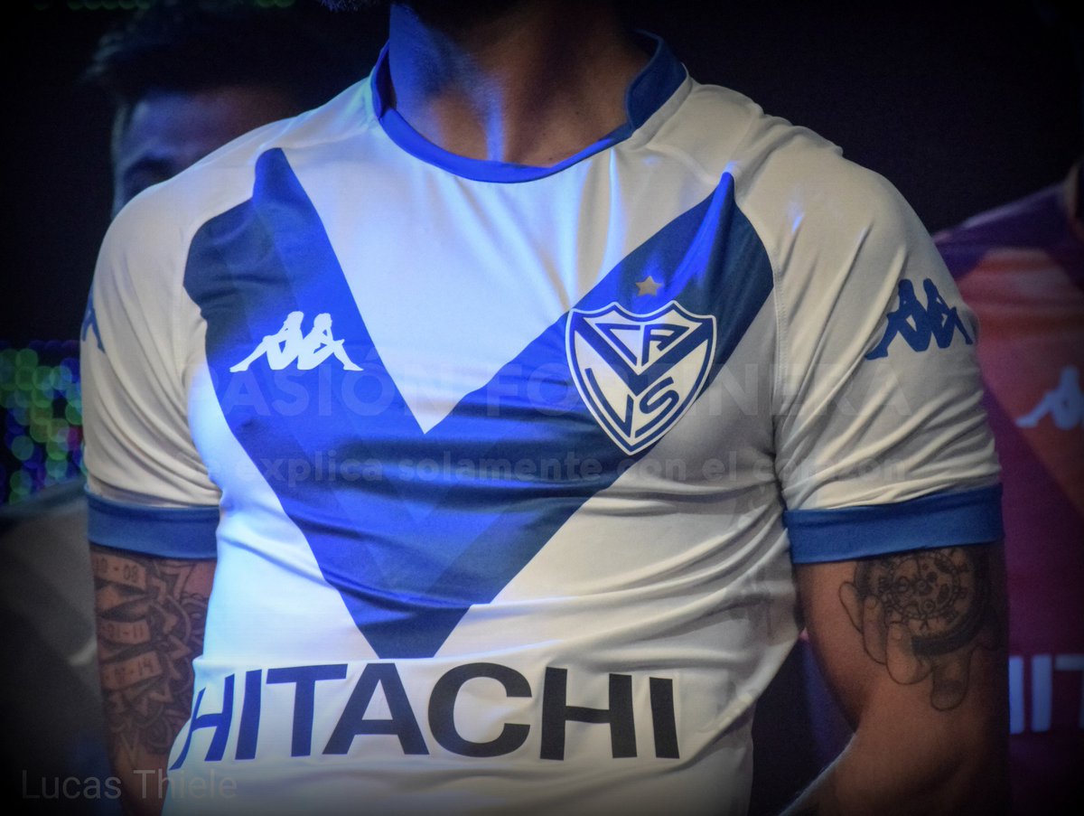PasionFortinera's tweet photo. ¿Queres ganarte la nueva camiseta de #Velez que regala @winograd_velez?

⚽ Seguí a ambas cuentas

⚽ Dale RT y pone MG a este tuit

📌 Se sortea el Día del Niño y el ganador se dará a conocer en el #PFRadio 149 https://t.co/u7i3HiLGcI