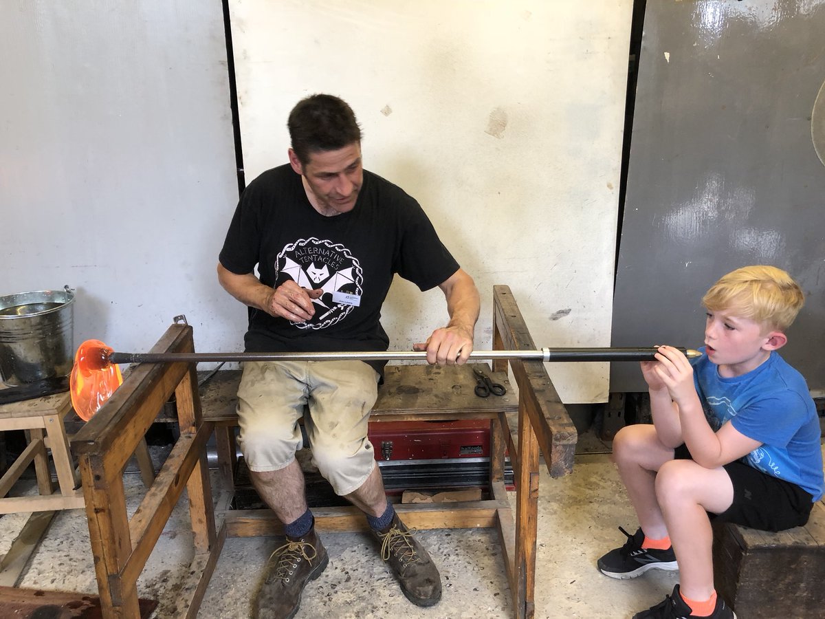 Summer School starts in 4 days &amp; there are spaces on some classes which include:  lettering art, glassblowing, printing, tutu making, drawing, sculpture, painting, illustration &amp; loads more:  for the full list of classes running go to parndonmill.co.uk/events/summer-… #harlow #art #crafts
