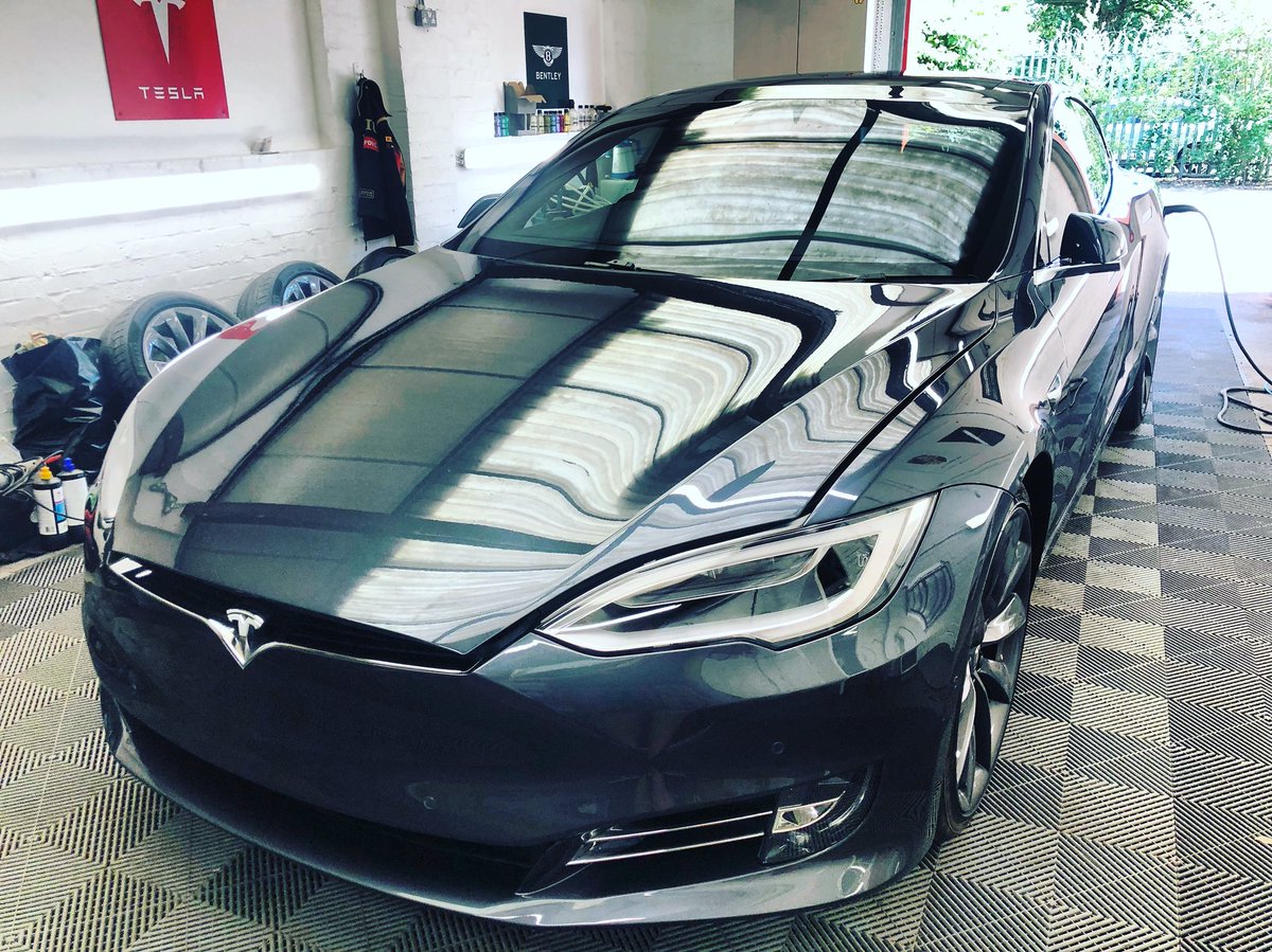 teslareadyuk's tweet photo. Well hello there 😍
-
-
-
-
-
#technology #tesla #tech #teslas #teslalife #teslamotors #teslamodels #teslamodelx #teslamodels #teslaroadster #cars #supercars #exoticcars #carshow #car https://t.co/6b1LkajDhj