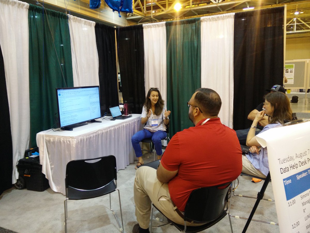 EDIgotdata's tweet image. #ESA2018 Simone Picardi demoing animal tracking data handling in R #datahelpdesk @DataONEorg @arcticdatactr @iDigBio @ESIPfed @datacite @EDIgotdata