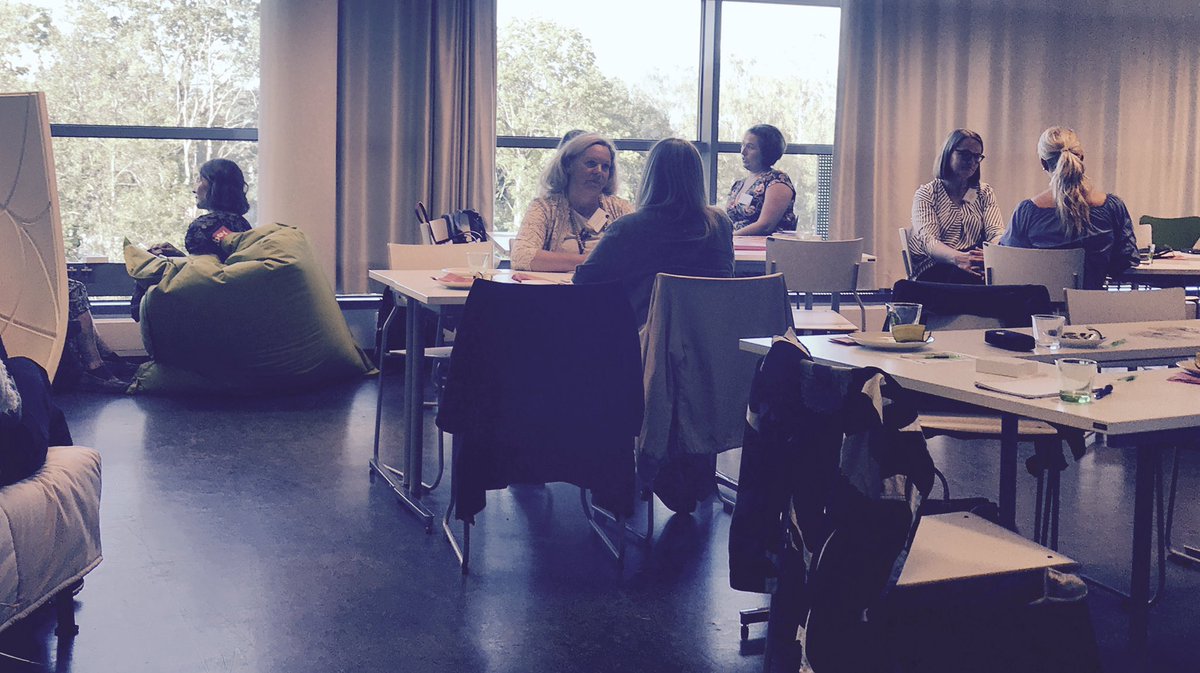 MarjoRiitta's tweet photo. Innostavia coachingkeskusteluja kesän keskellä @CoachingHouseOy #systeeminen #coaching #pilari-malli https://t.co/ekOv88FMka