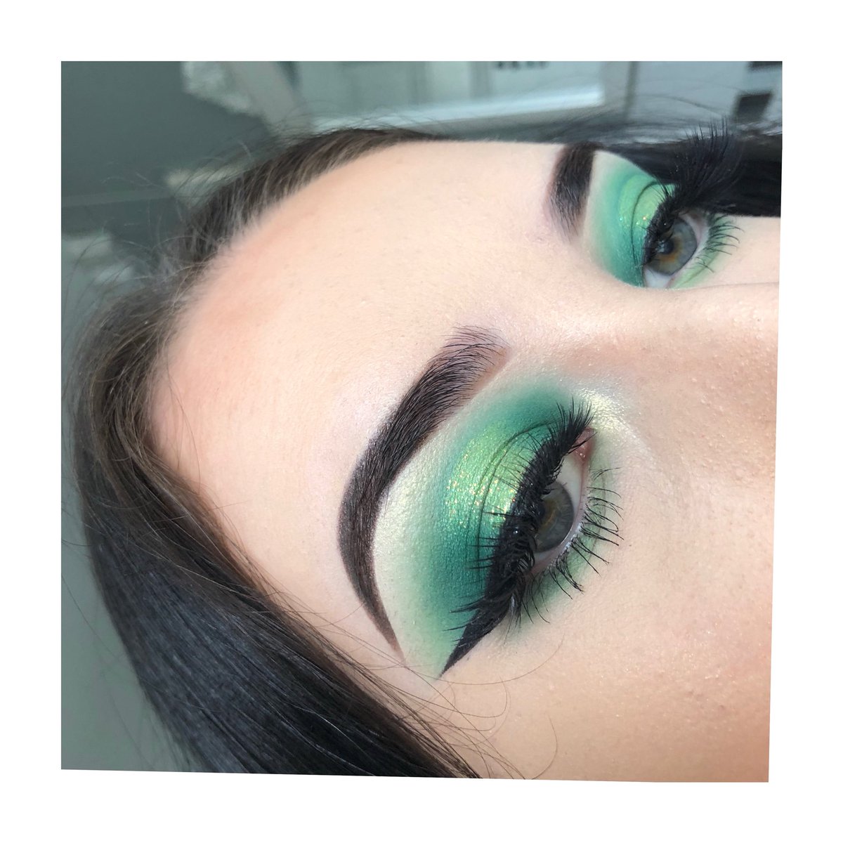 makeupbyclb tweet picture