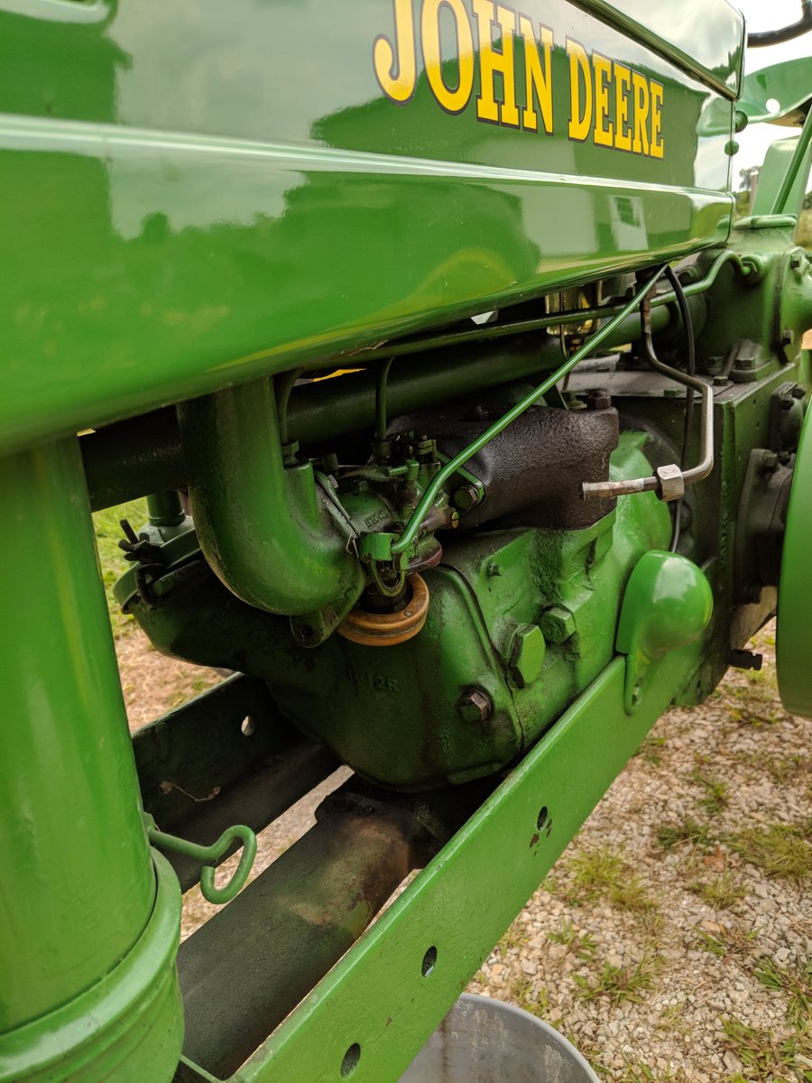 Today's 4 letter words brought to you courtesy of a 1945 John Deere H. Anybody else have a love/hate relationship w/the old putters? #carbprobs #runalready