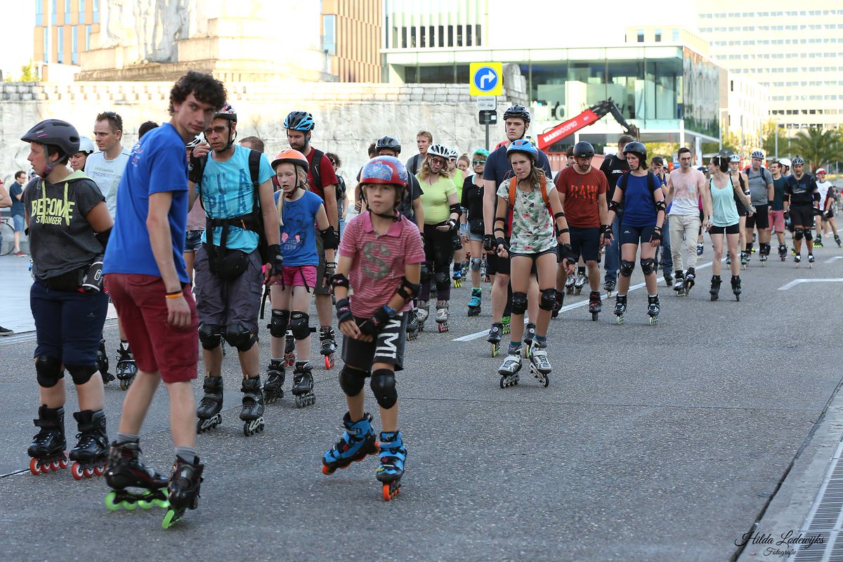 stadleuven's tweet photo. Cruise je morgenavond mee door de straten van Leuven? https://t.co/afdGd21hCx #rollerparade https://t.co/VNsR8J0nfD