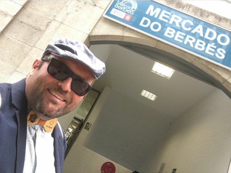 Turvegal's tweet photo. Onte no #mercadodoberbes en #vigo, @JoseTurvegal e @ALCALDEJOS membros do #equipoturvegal tuvimos o pracer de compartir con fantásticos compañeiros, as elaboracións que fixeron #cheftaky e @gipsychef ca fantástica @terneragallega no evento #mqcbarbacoa
Un luxo
@TurismoGalicia1 https://t.co/PzblMdzpRD