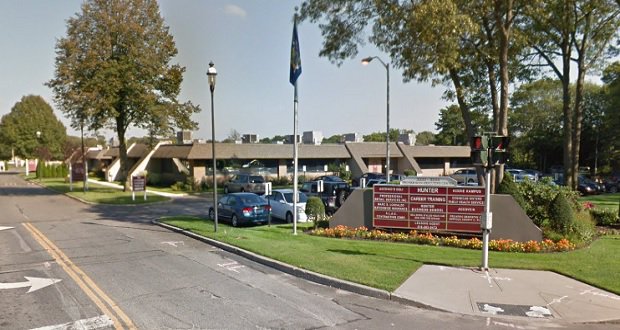 Long Island office complex sells for $7.2M:
bit.ly/2niipdp