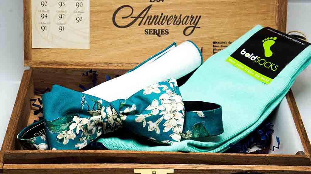 Shop this new Dapper Gift box set before it disappears! ellabing.com/collections/bo…
Don't forget, FREE SHIPPING all summer!☀️