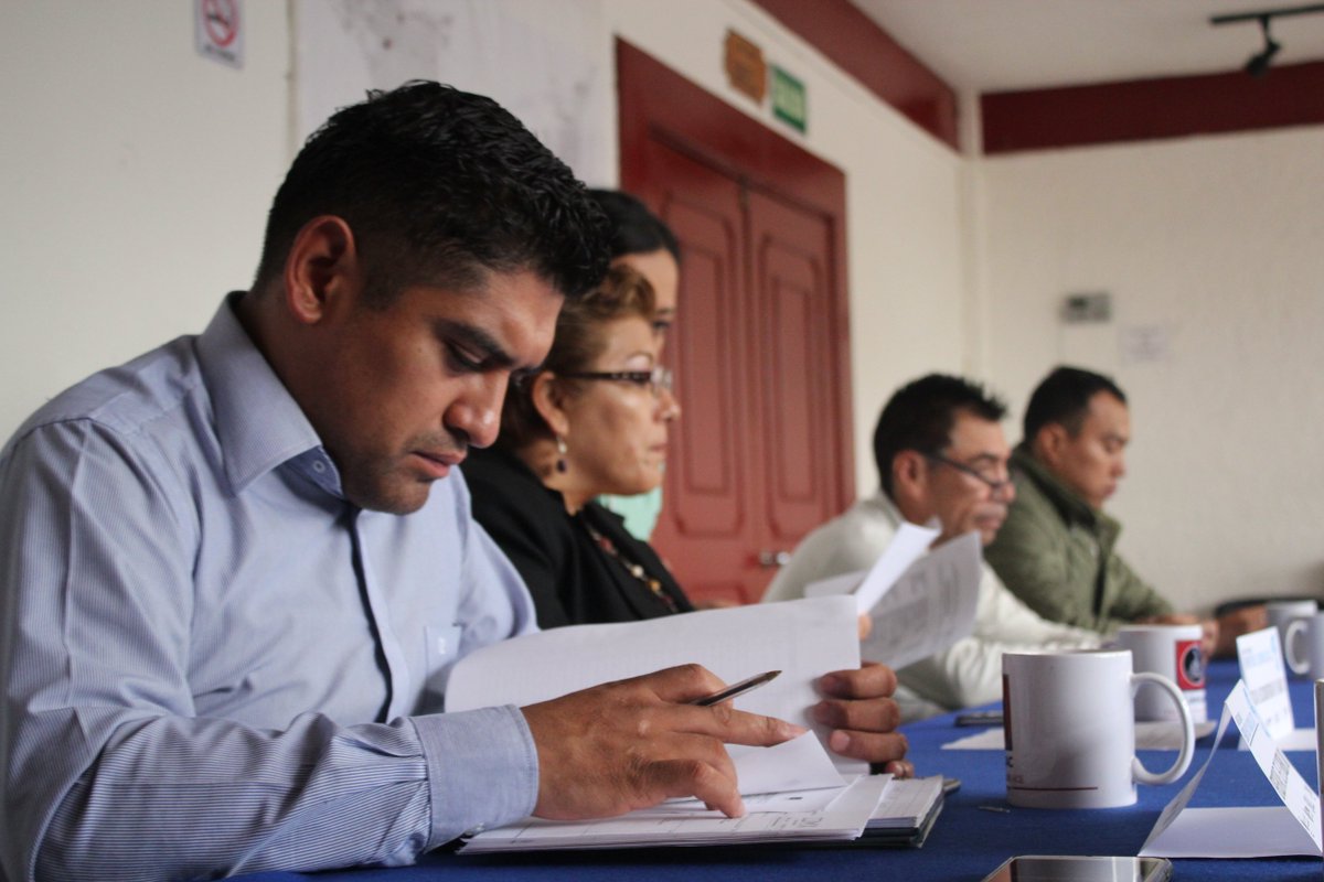 TlahuacRenace's tweet photo. Sesión de hoy martes 07.08.18 del Gabinete Delegacional de #SeguridadPública y Procuración de Justicia #Tláhuac. Encabezan la reunión representantes del Jefe de @GobCDMX de la @SSP_CDMX @PGJDF_CDMX y Contraloría Interna Tláhuac. https://t.co/zvNYGoU9rn