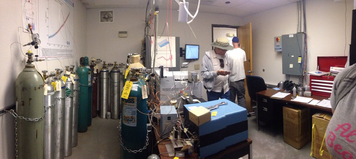 Joe_____D's tweet photo. We learned how @NOAAClimate collects CO2 on Mauna Loa Observatory! Thanks Marty & all the true scientists for welcoming @jmiktoner & I. Amazing! #makingemissionsLOA #SEAO2 #sitechlavascience #fftfellow https://t.co/3sS0QBXgax