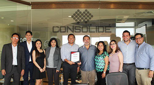ACOTUR_SURESTE's tweet photo. El Lunes 6 de Agosto, ACOTUR entregó reconocimiento a CONSOLIDE como Afiliado Fundador 2018. https://t.co/8Jg5dCjksq