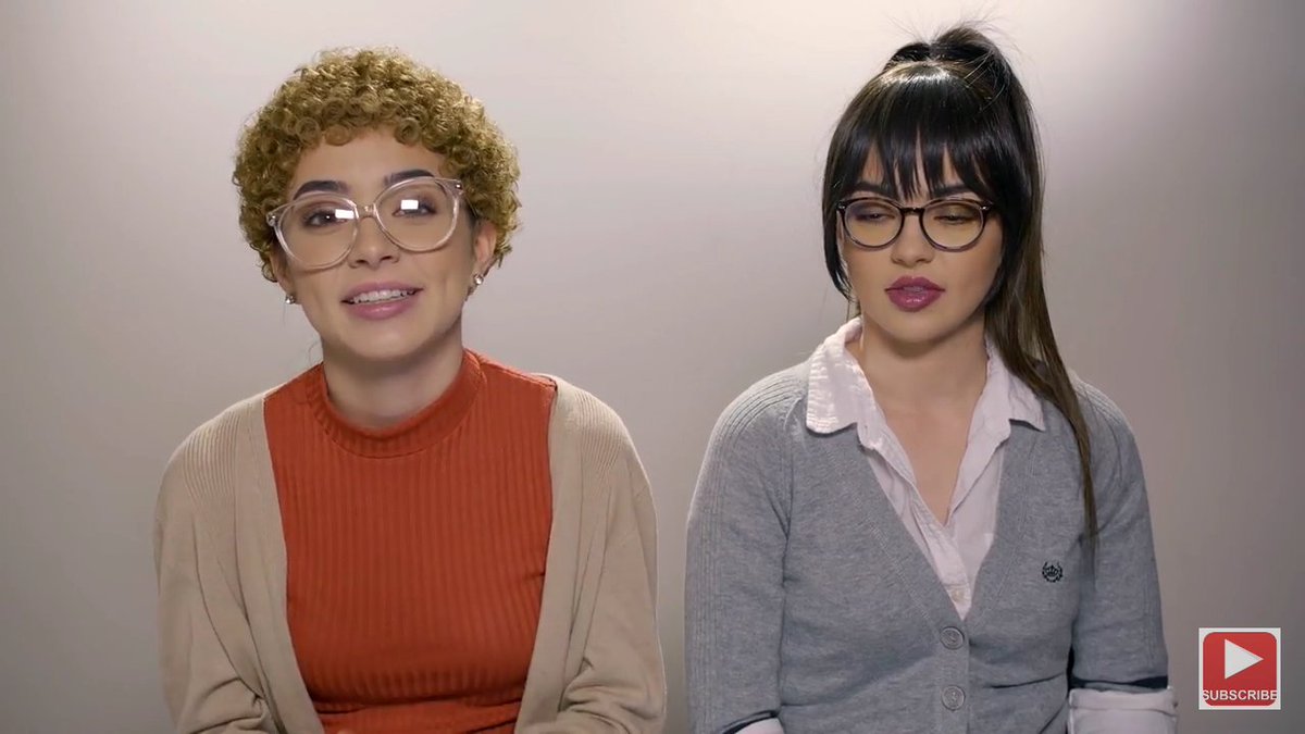 everydaymerrell's tweet image. "Im carol, Veronica's assistant "

" and im helen, Vanessa's assistant "

What ? 😂 i feel like something is not right 😂 wasn't carol, nessa's assistant and helen, roni's ? 😂 @VanessaMerrell @veronicamerrell