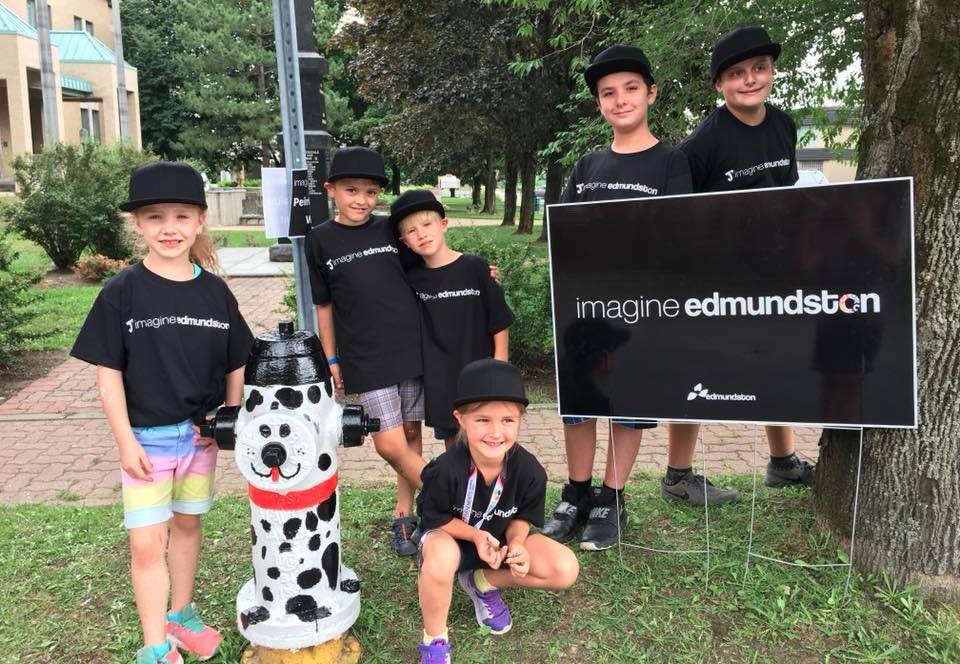 Info_Week_end's tweet photo. Imagine Edmundston : au tour des jeunes d’être sous les projecteurs https://t.co/FPAEei8gte https://t.co/6Mp52FeLCs