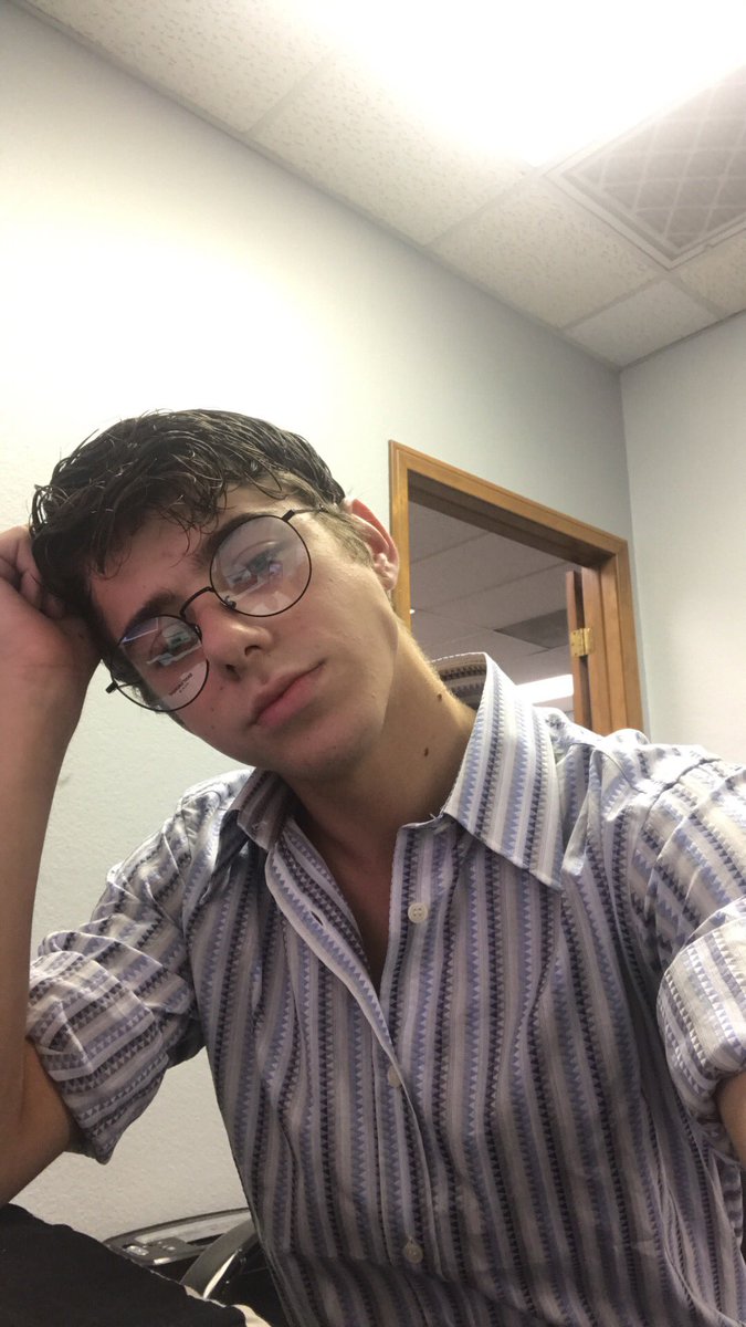 JoeyMillsXXX's tweet photo. What’s everyone doing today? https://t.co/JeNWZgsBU4