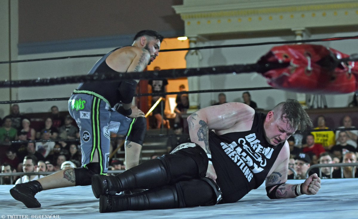 grenwail's tweet photo. 3/4 @ThisIs_Progress #PROGRESSBoston
@EddieDennis1986 vs @RickeyShanePage https://t.co/Y2X37oIHSv