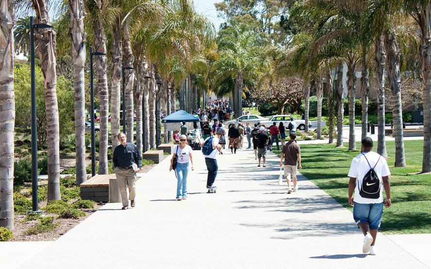LMU has once again been named one of America’s best colleges by <a href="/ThePrincetonRev/">The Princeton Review</a>, ranking among the top 25 in the nation for science lab facilities, undergraduate entrepreneurship, community service engagement, impact &amp; more: bit.ly/bestcolleges18 #ILoveLMU