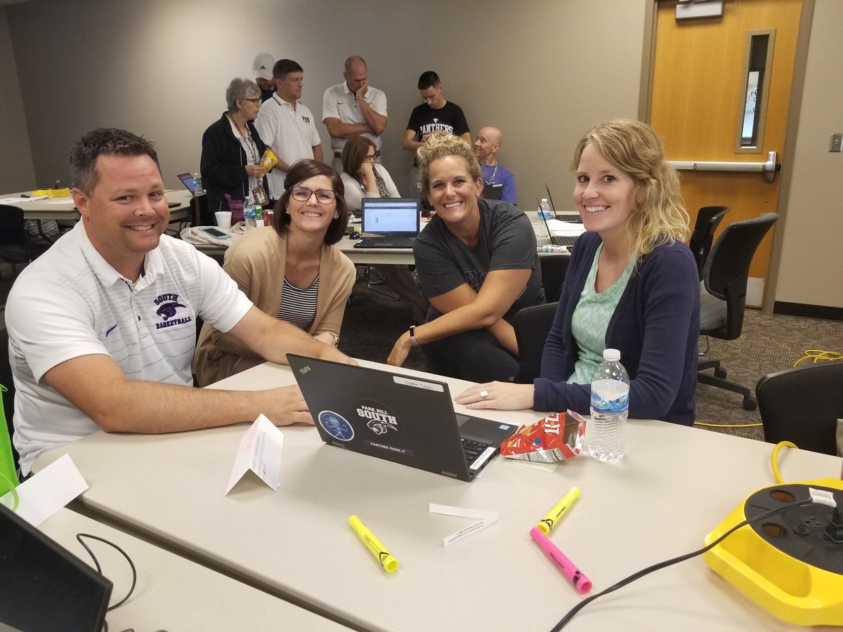 susankrizzo's tweet photo. Park Hill Online Ts did a liitle #speedgeeking to learn new ideas for classes this year! #excited @ParkHillSchools #PHLearns  @ghartman https://t.co/5hhAFkZIfx