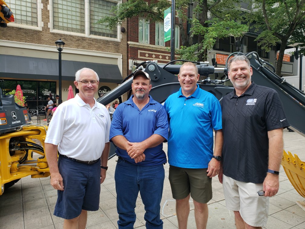 .@apwasc Congratulations to South Carolina Chapter equipment roadeo winner David Knight (second from left) Lancaster County Water and Sewer District. .@apwatweets #GreenvilleSC .@Flintequipmment