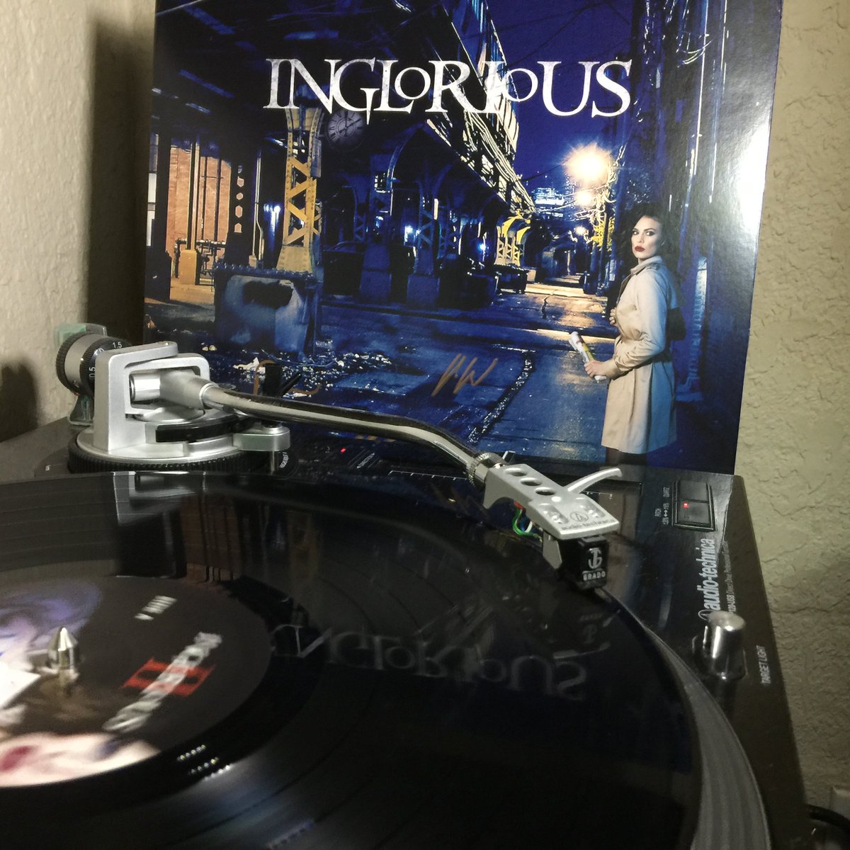 TheeMadPlatter's tweet photo. NP: Inglorious - II 
Listen LIVE via House of Prog 
https://t.co/57rU7qPVTl 
Chat Room Sign up or Sign in 
https://t.co/57rU7qPVTl
#ilovevinyl #vinylfetish #musicsavedme https://t.co/fFyIseg3ln