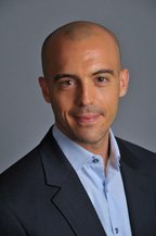 MITActionLearn's tweet image. We now know that false news travels faster, farther, and deeper than the truth. What can we do about it? #mitAlab professor @sinanaral explains: bit.ly/2MqLDSu