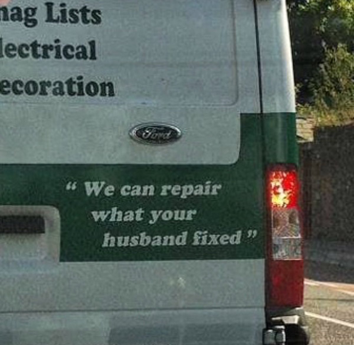 GiacaloneGlou's tweet image. Funny for today! (good marketing, whoever you are!) #BuilderHumor #HouseBuilding #BuildingHomes #HousingMarket #GeneralContractors #HouseDreams #CustomHomes #CustomizeYourHome #LiveWell #NorthShoreMa