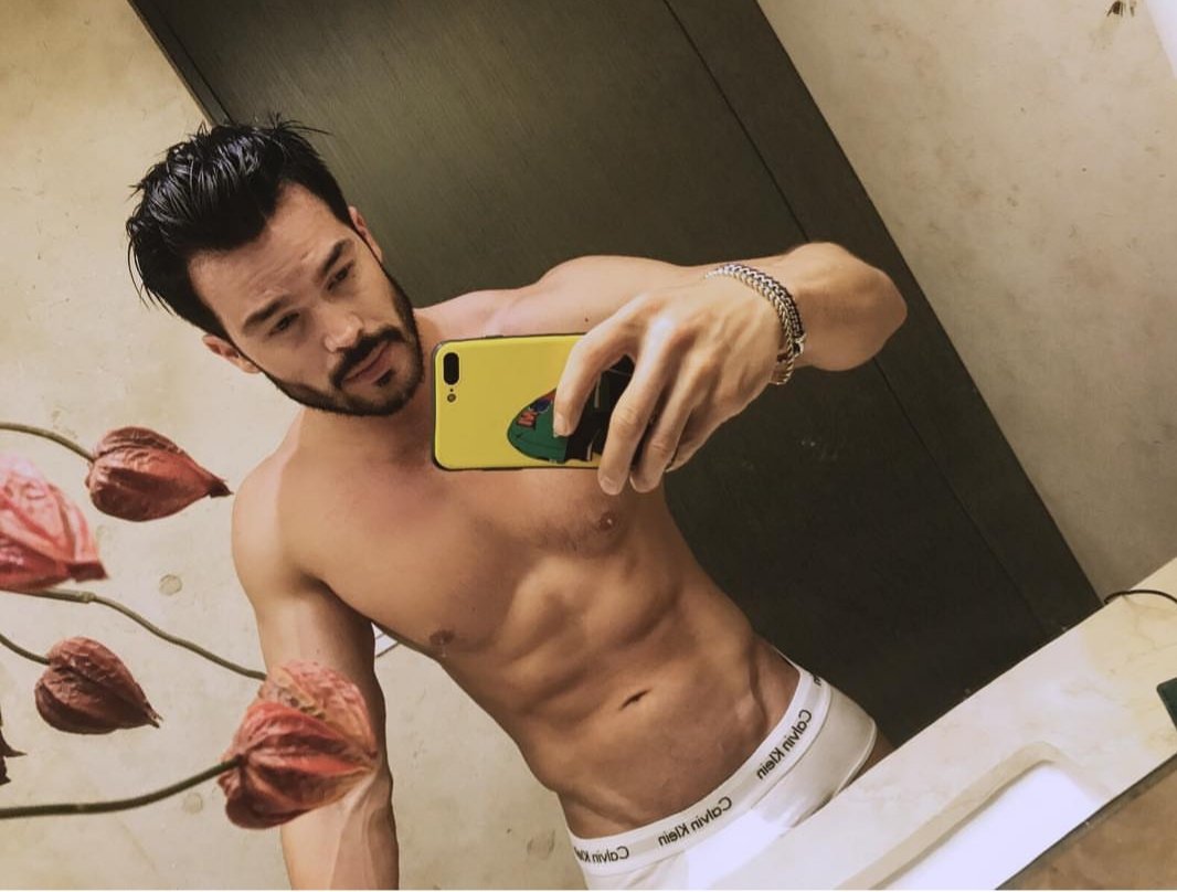 Bien bañadito en mis <a href="/CalvinKlein/">calvinklein</a> y que siga el día 🏃🏻🏃🏻🏃🏻🎬📸🎭🎼🎥🏡🎤 <a href="/PonteFitTDN/">PonteFit</a> #FelizMartes <a href="/spmshow/">Mr. Love Machine</a> #FrasesQueArden