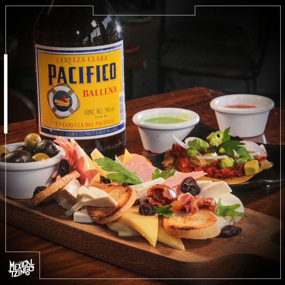 El amor puede esperar pero el hambre no, ven a #CantinaMexicaltzingo para probar nuestras carnes en tu mesa. 

Chapultepec 480 Plaza Punto Chapultepec Reservaciones: 33 1987 9340