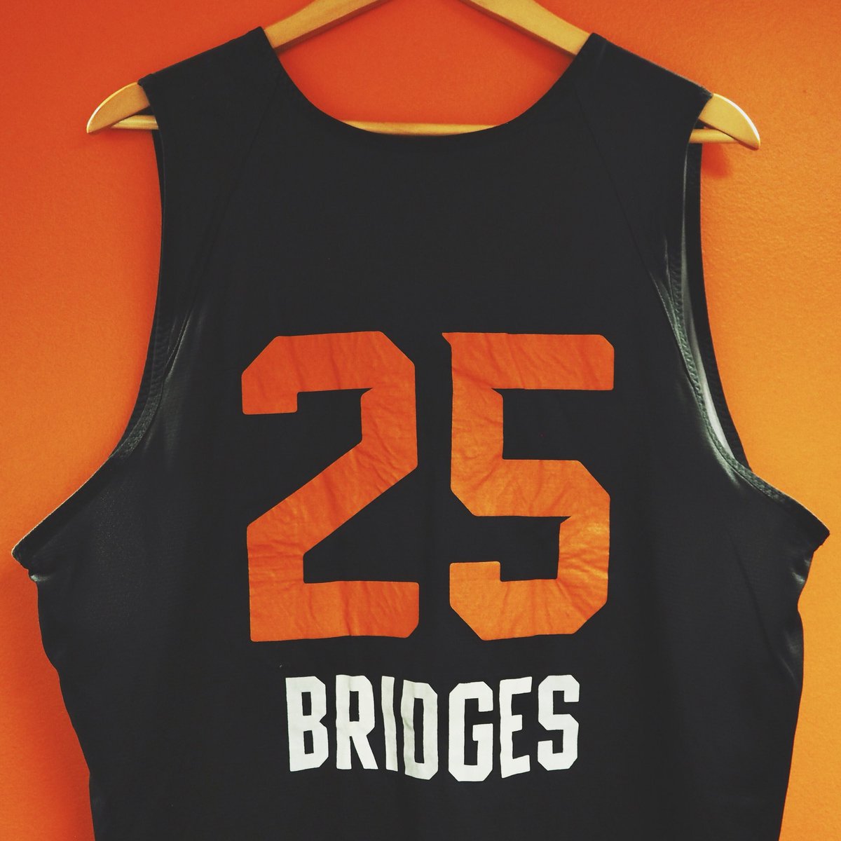 GIVEAWAY TIME!  RT this for a chance to win a used Mikal Bridges practice jersey! https://t.co/6d5PG8z43t