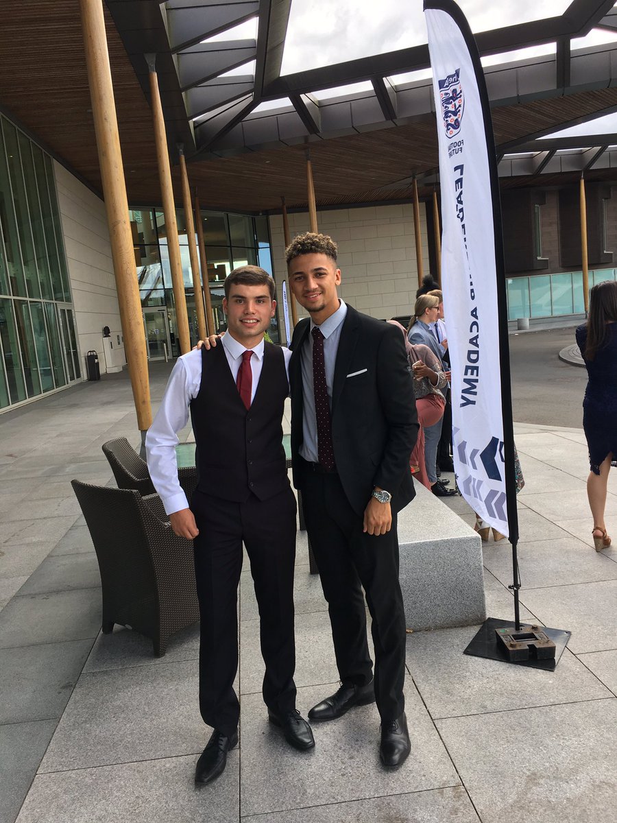 BennyNWCP's tweet photo. Great day today at the young leaders graduation  @CP_United_FC https://t.co/CWeLQMza4I