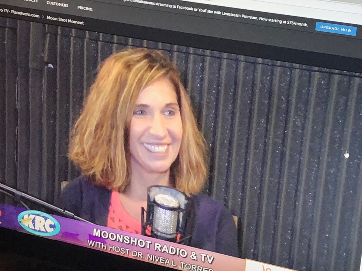ZorayaSuarezPNC's tweet photo. .PNC #WealthManagement’s Tracy Sorzano was a guest today on @MoonshotRadio in #VeroBeach discussing #kindergartenreadiness and #earlylearningeducation https://t.co/xHEN3QPVwc