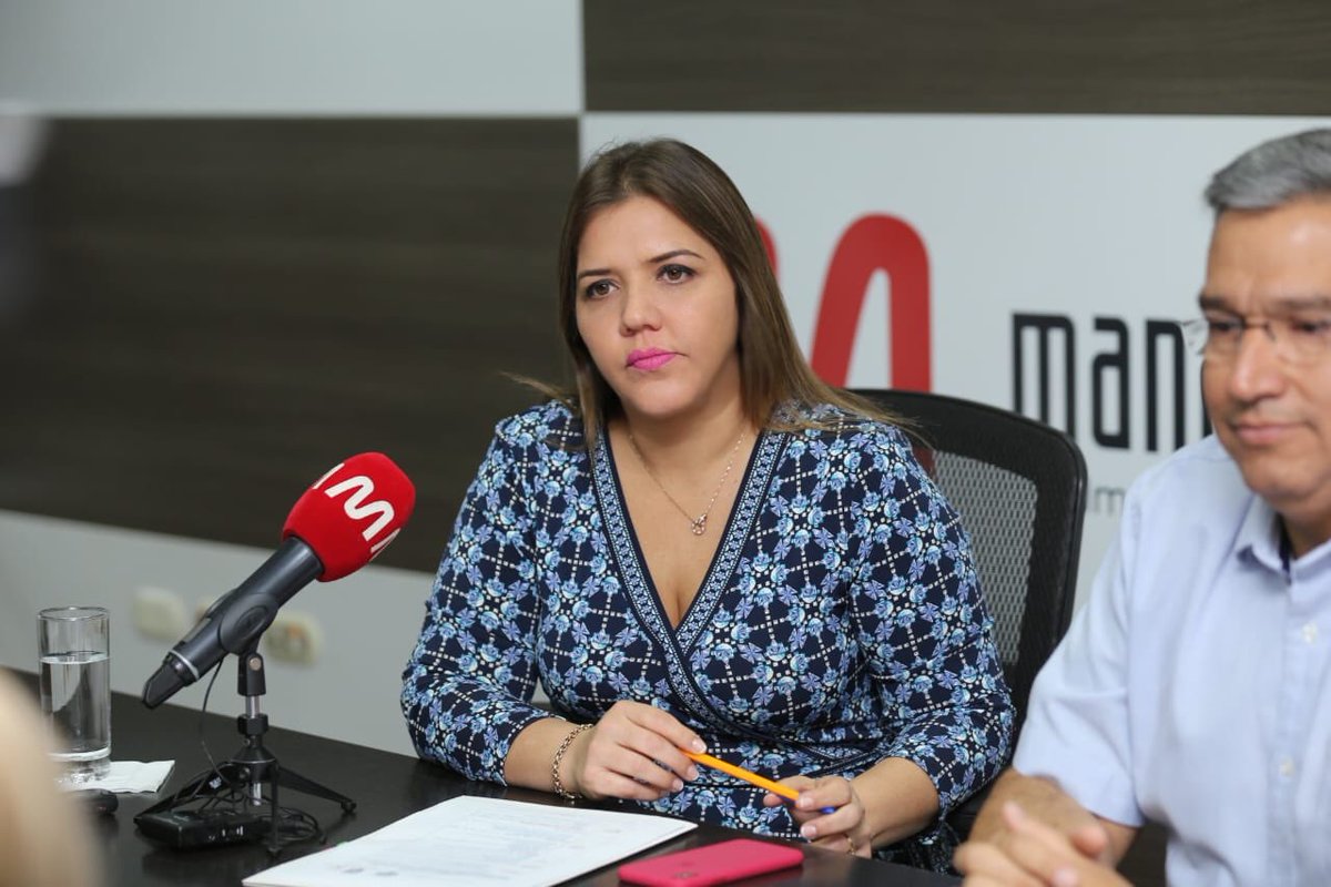 marialevicuna's tweet photo. Nuestra consigna es el diálogo permanente y abierto con todos los sectores. Esta mañana visité las instalaciones de Ediasa S.A. (@eldiarioec) en el que conversamos sobre las acciones que venimos gestionando a través del Comité de la Reconstrucción. #LaViceEnMedios. https://t.co/RtEXAbLdOw