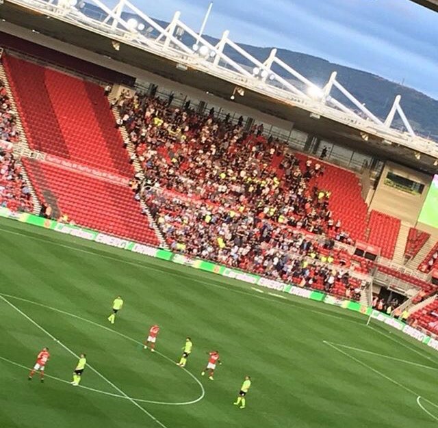 EnglishStands's tweet photo. Sheffield United fans at Middlesbrough tonight #SUFC #Blades #EnglishStands https://t.co/6o7iHBVqFO