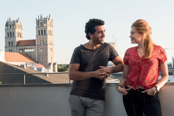 cineama's tweet photo. La pluripremiata commedia "Benvenuto in Germania!" sarà proiettata domenica 19 agosto ore 21.15 al Cinema all'aperto presso Prato dell'Osservanza, in Via Masironi 3, a #Brisighella.

Interi: € 6,00
Ridotti: € 5,50
Residenti Comune di Brisighella: € 5,00

Non mancate! https://t.co/GgA20P0uS9