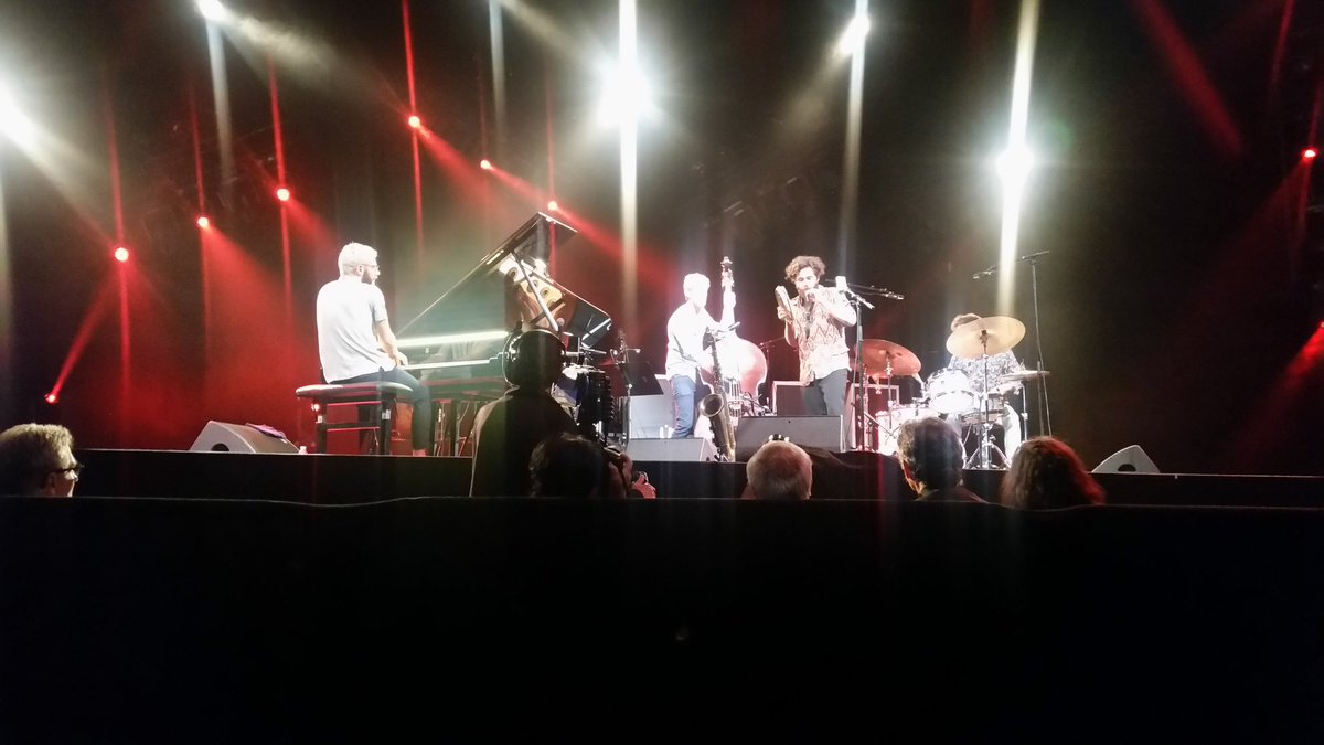 Franckedouard4's tweet photo. @Jazz_in_Marciac soirée des musiciens @Spedidam on commence avec #flashpig https://t.co/Jjmleo3dnr