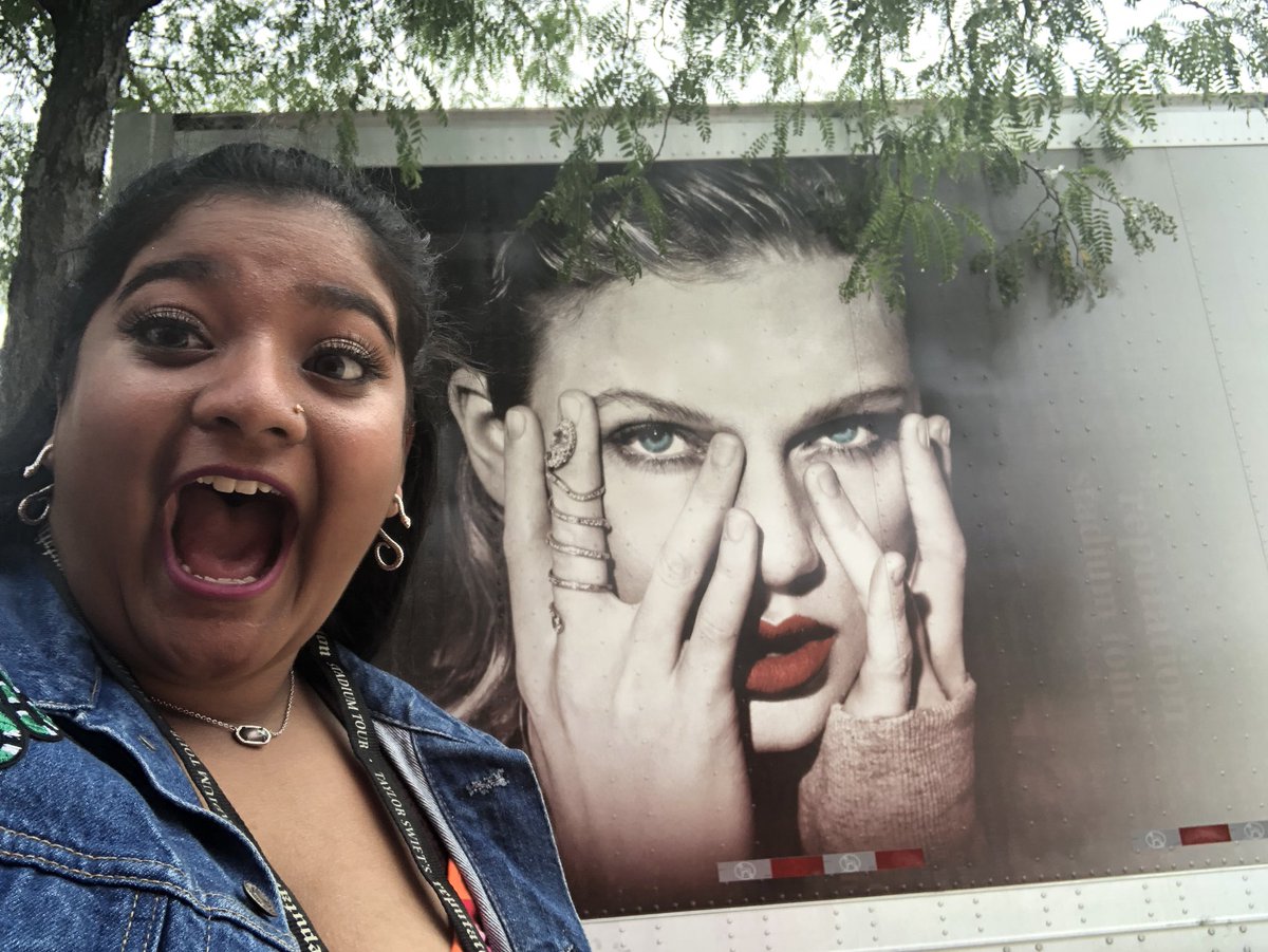 kirthkannan's tweet photo. so excited!!!!!!! @taylorswift13 @taylornation13 https://t.co/ZfqXUOvSg0