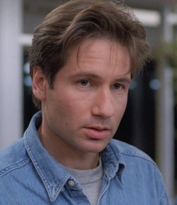 Happy 58th birthday to David Duchovny today! 