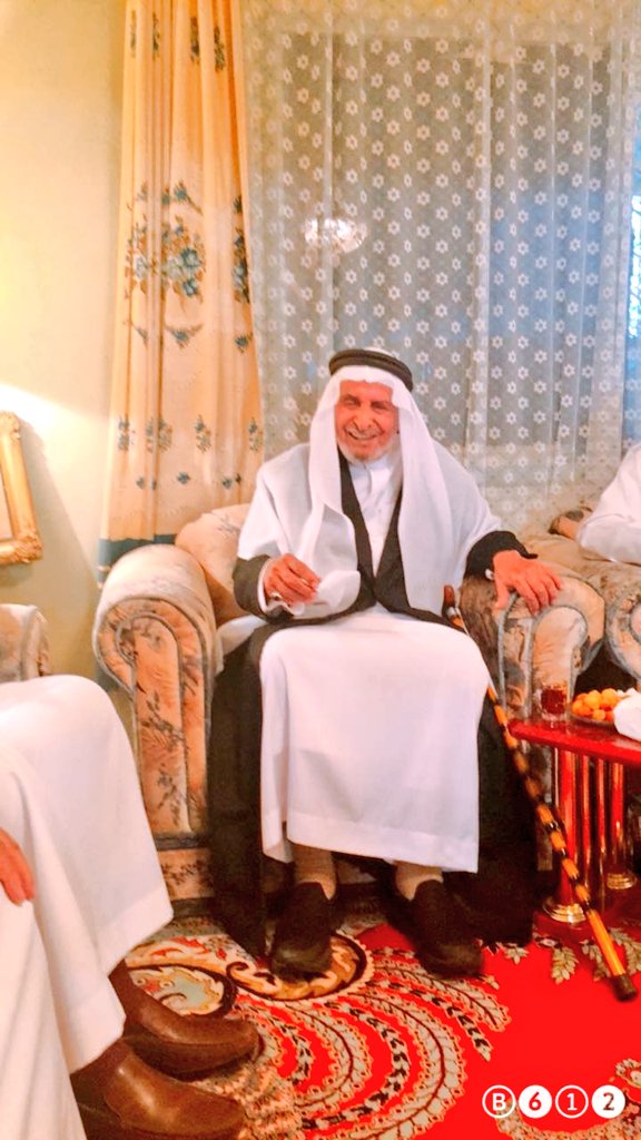 مبادرة وفاء لكبارنا ضمن فعاليات صيف تنومة39 بالتعاون بين لجنة التنمية الاجتماعية والتنمية السياحية بالمحافظة. زيارة العم/عزالدين بن شار والعم ابو عبود. بمشاركة اللواء طيار متقاعد/احمد بن راشد،والدكتورظافر بن حماد ونخبة من ابناء المحافظة وأعضاء الجنة.