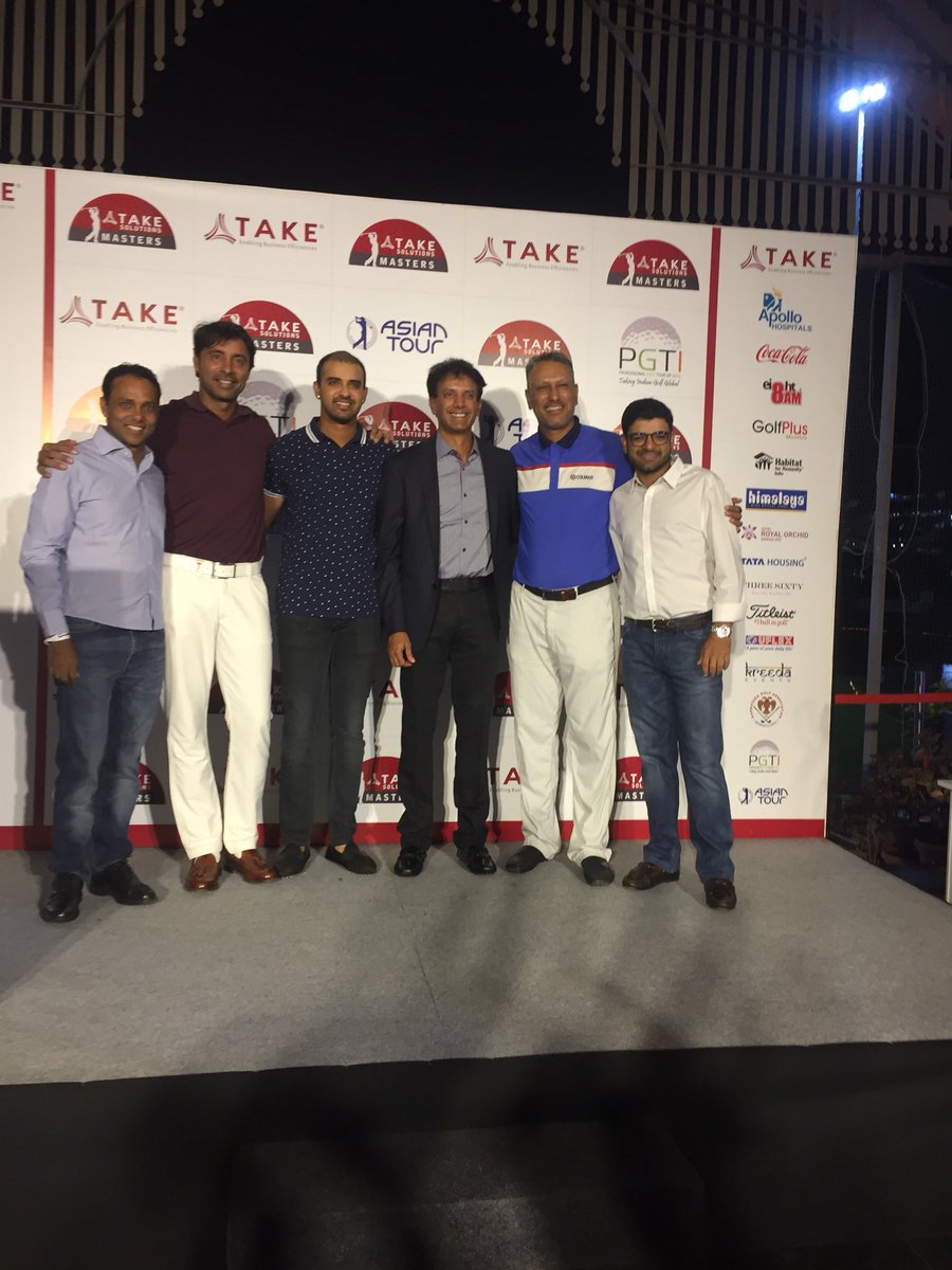 Swinging_Swamy's tweet photo. This one is for the album: @TSMastersgolf #TSMastersgolf Legends all set for #BattleRoyale at #KGA @PGTITOUR @SSP_Golf @ImJyotiRandhawa @KhalinJoshi @TakeSri @JeevMilkhaSingh @KumarChiragh at the #TakeSolutionsMasters dinner https://t.co/jZKVUM32VB