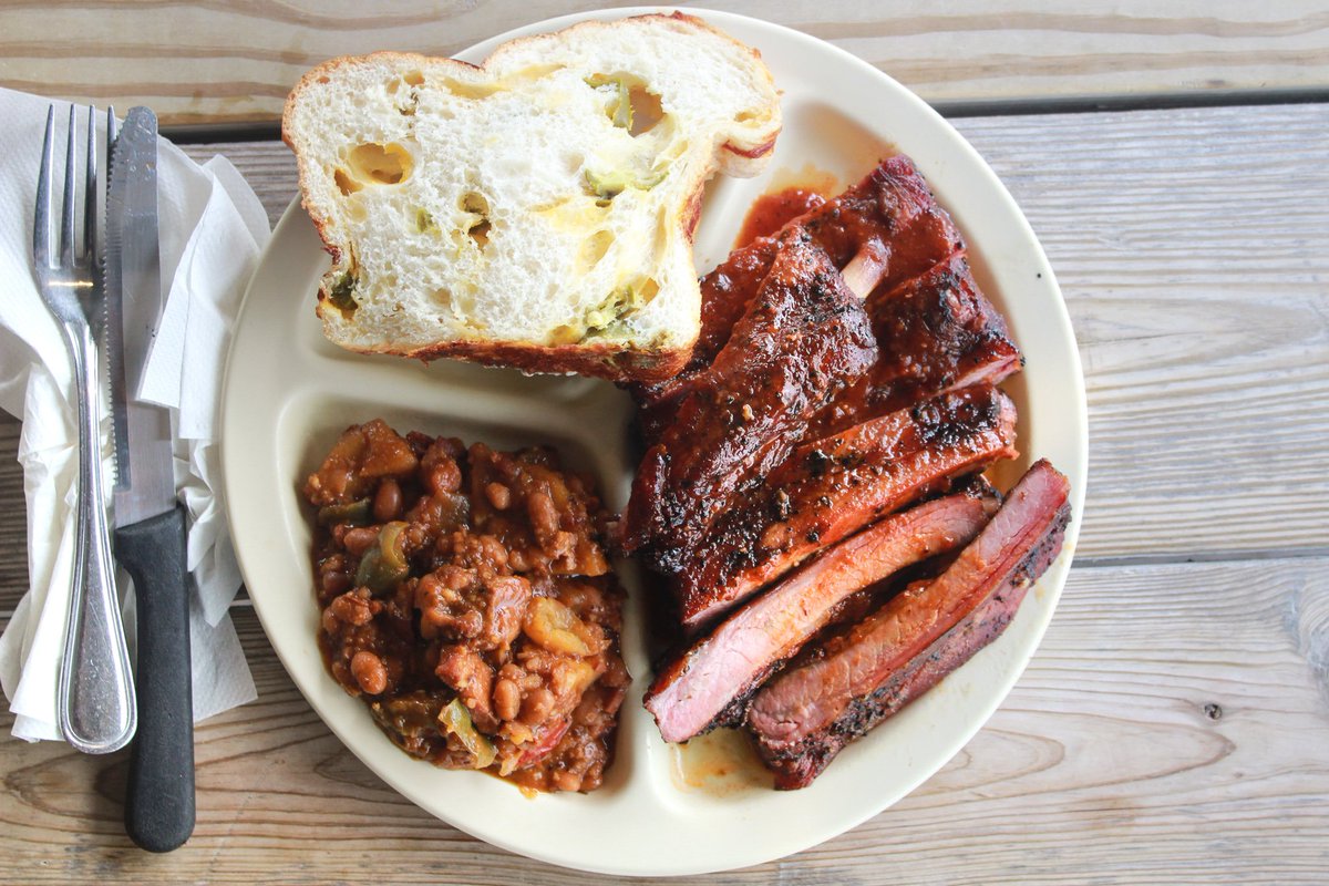 GoodeCompany's tweet photo. Tuesday essentials:
1) Jalapeño Cheese Bread ✅ 
2) BBQ Pork Ribs ✅
3) Austin Baked Beans ✅
#houston #houstontx #houstonlife #houstonbbq #houstonbarbecue #goodecompany #texas #houstonrestaurants #houstonrestaurant #goodecompanyhouston https://t.co/JO8W27h1d8